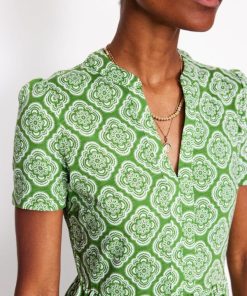 Paceandprose.shop11d0ea7dc4 2