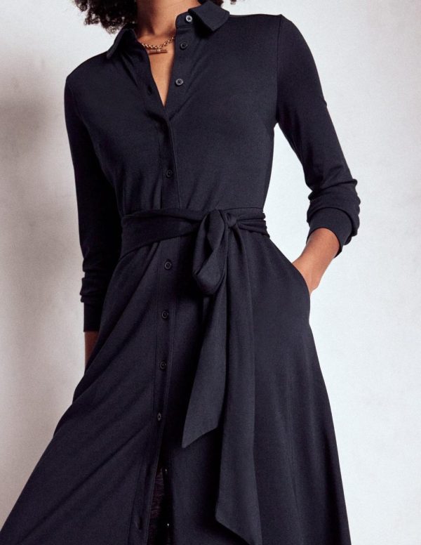 Paceandprose.shop8f664ef935 2