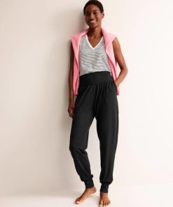 Paceandprose.shop9b31e2c97d 1