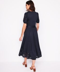 Paceandprose.shopb5fbe5901b 3